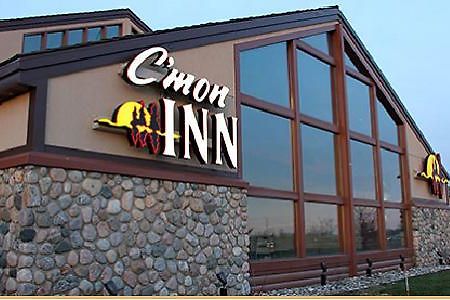 C'Mon Inn & Suites ฟาร์โก ภายนอก รูปภาพ