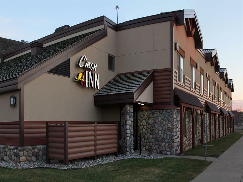 C'Mon Inn & Suites ฟาร์โก ภายนอก รูปภาพ