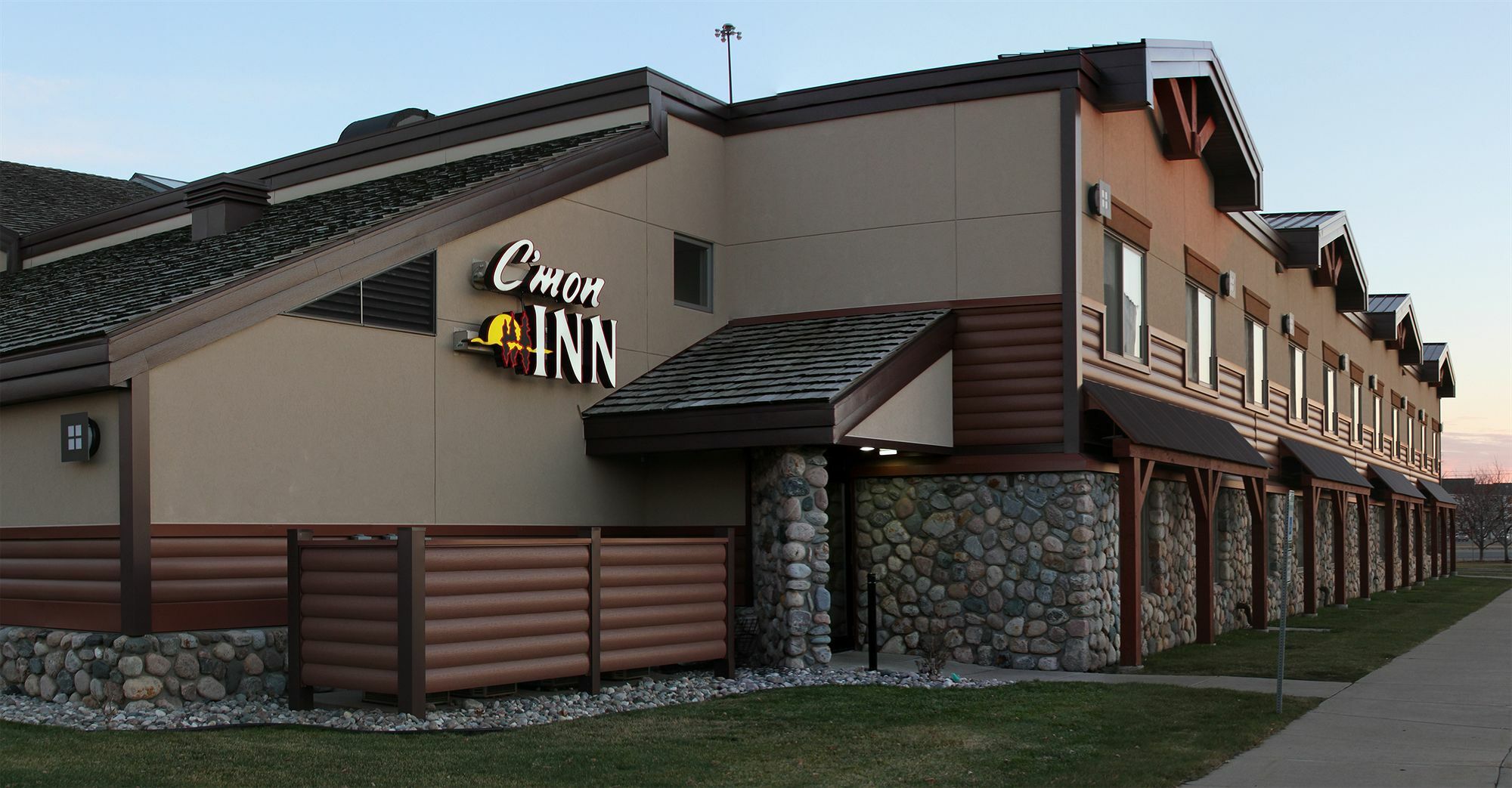 C'Mon Inn & Suites ฟาร์โก ภายนอก รูปภาพ