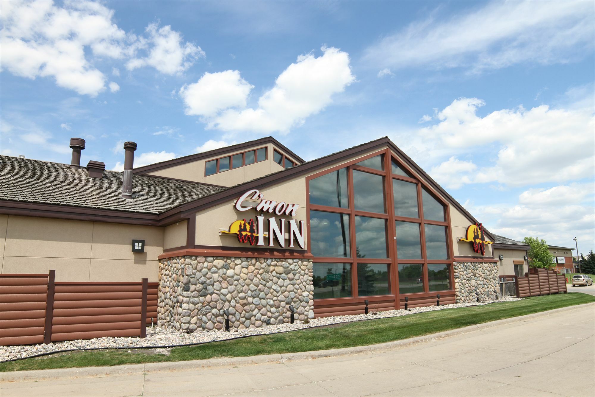 C'Mon Inn & Suites ฟาร์โก ภายนอก รูปภาพ